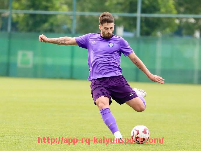 开云体育官网app下载-法甲赛季外援排行榜:数据、影响力与人气全对比