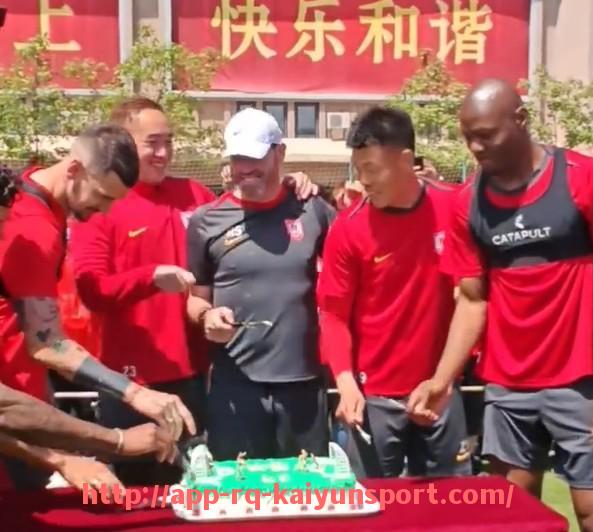 开云体育官网app下载-英超联赛参赛球队数量与赛季结构